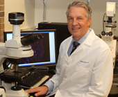 photo of will giannobile in a lab