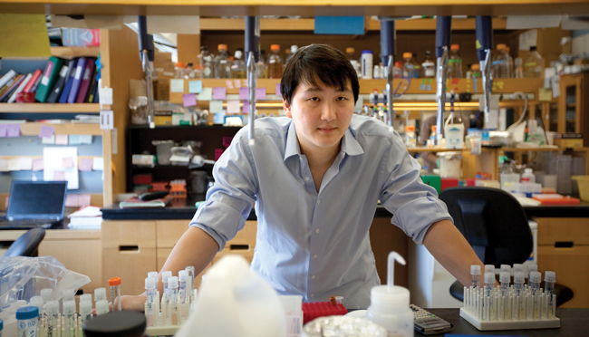 portrait of Tim Lu in his lab