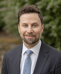 Andrew Morris-Singer headshot