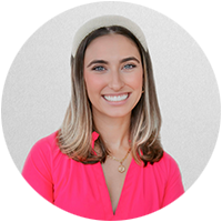 Zoe Lewczak headshot