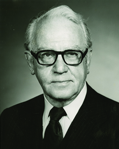 portrait of Dwight Harken