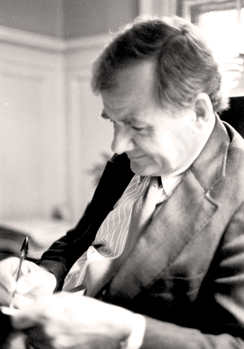 portrait of Leston Havens