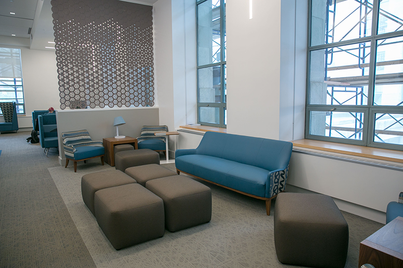 lounge area in the student study center in the Tosteson Medical Education Center