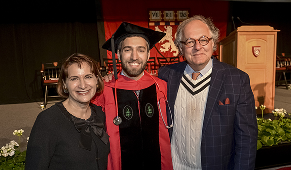 HMS MD-PhD grad Aaron Schwartz with his parents at 2017 Class Day