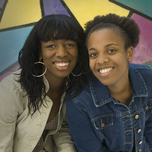 Fabric 2008, a celebration of African history and culture, took place on April 18 in the TMEC. The event, titled “Of Roots and Rivers,” included a dinner and performance and offered the HMS community a chance to experience the visual, performance, musical, and culinary traditions that have emerged from the African diaspora community. At right are student organizers Chinyere Obimba (right) and Bethany Strong. Liza Green, HMS Media Services.