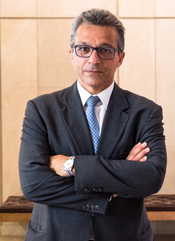 Alvaro Pascual-Leone, principal investigator of TeamStudy, is a professor of neurology at HMS.