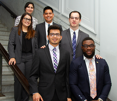 group photo of 2019 VRIP student interns