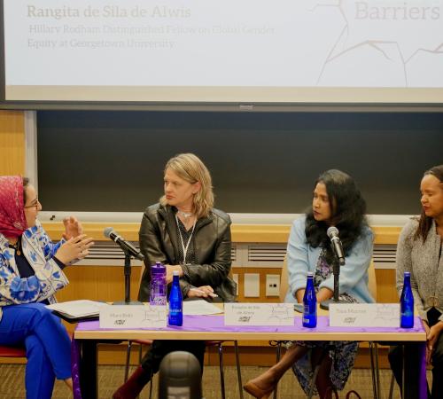 Sara Al-Zubi (on left) speaks to a panel of 3 women
