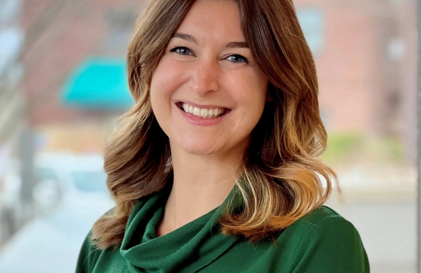 Headshot of Eliza Leone