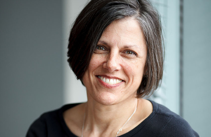 Portrait photo of Susan Dymecki