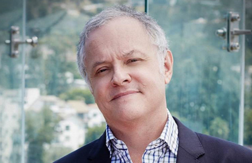 Alumnus Neal Baer 2018 Class Day Speaker