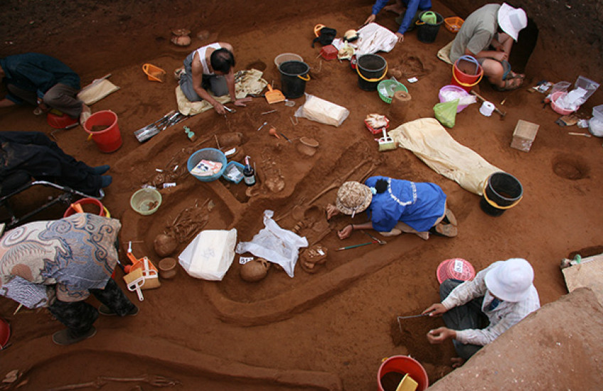 Scientists analyze first ancient human DNA from Southeast Asia