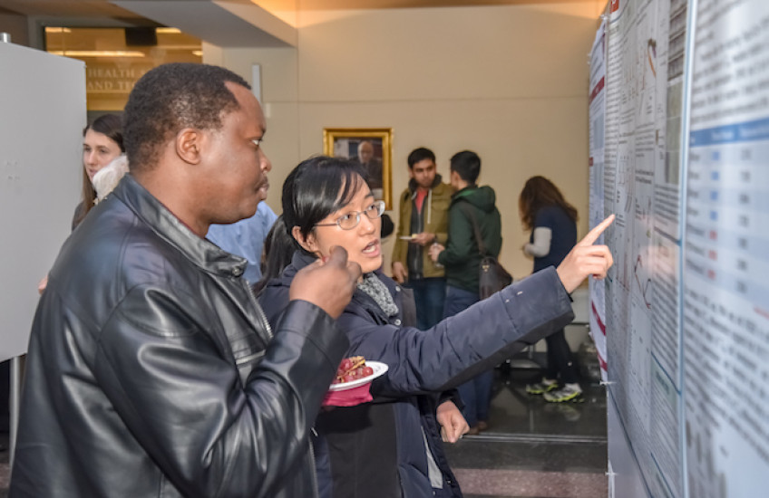 Student explaining her research during 2019 Soma Weiss Day