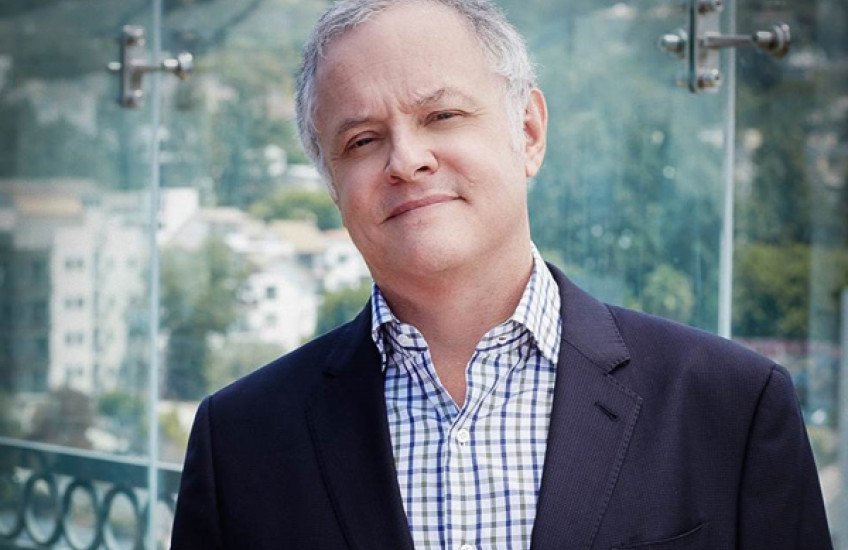 Alumnus Neal Baer 2018 Class Day Speaker
