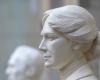 Photo of Alice Hamilton sculpture 